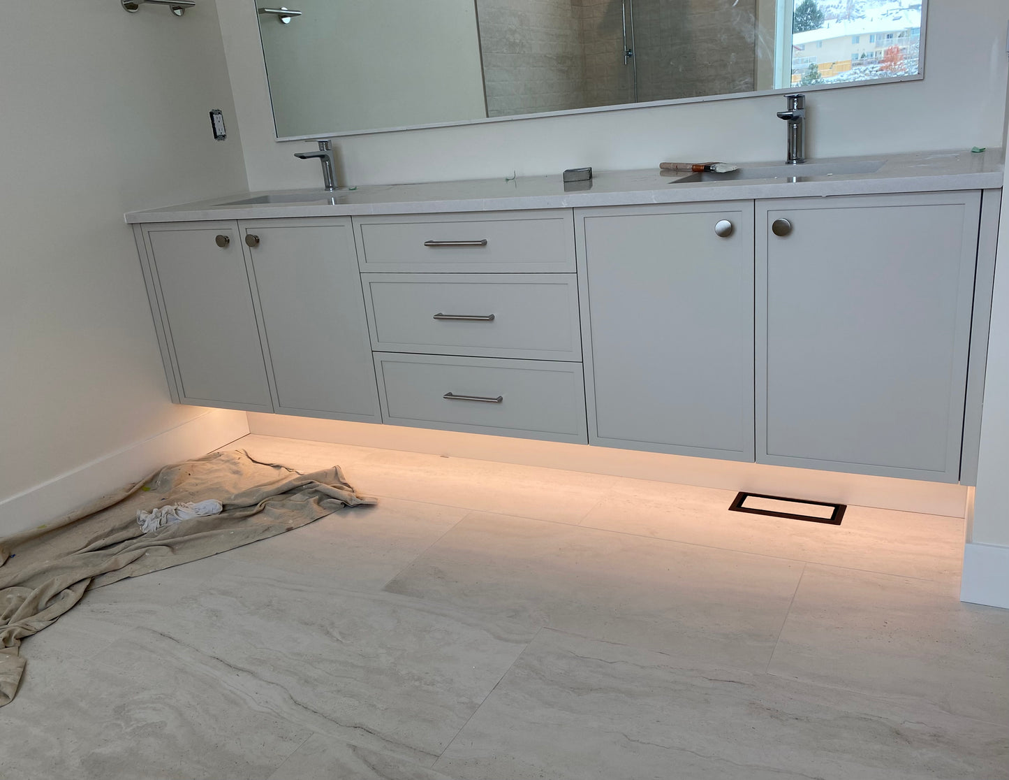 Bathroom Vanities & Storage